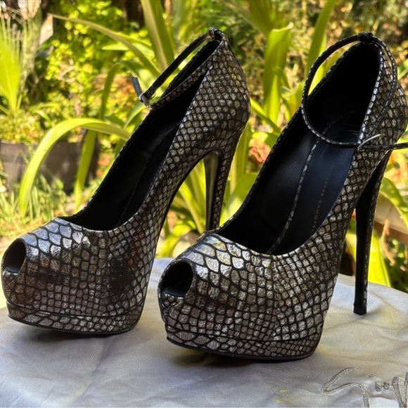 Giuseppe Zanotti snakeskin metallic platform mary jane ankle strap peep toe - Picture 4 of 7